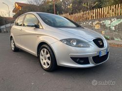 Grigio Usata 2004 Seat Altea Stylance Monovolume | 3990 € (Cara)