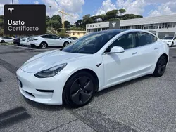 Pearl white multicoat Usata 2020 Tesla Model 3 Long Range Tre volumi | 27.400 € (Cara)