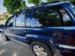 Blu Usata 2003 Jeep Grand Cherokee Overland SUV | 9900 €