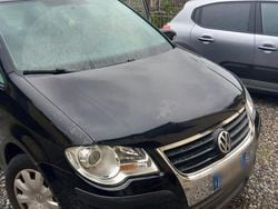 Nero Usata 2008 VW Touran Monovolume | 4300 € (Buon prezzo)