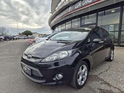 Nero Usata 2012 Ford Fiesta Tre volumi | 4000 € (Buon prezzo)