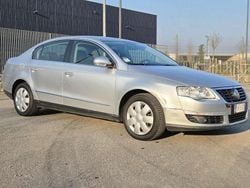 Other Usata 2008 VW Passat Comfortline Tre volumi | 2700 € (Buon prezzo)