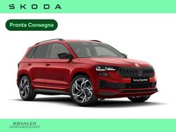 Rosso velluto metallizzato Nuova 2025 Skoda Karoq SportLine SUV | 33.500 € (Cara)