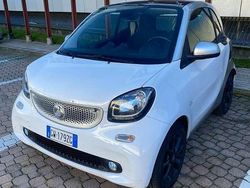 Bianco Usata 2017 Smart ForTwo Coupé Due volumi | 10.900 € (Ottimo prezzo)