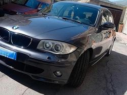 Grigio Usata 2006 BMW 120 Due volumi | 4000 € (Buon prezzo)