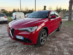 Rosso Usata 2017 Alfa Romeo Stelvio Super SUV | 16.950 € (Ottimo prezzo)