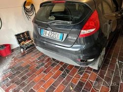 Nero Usata 2009 Ford Fiesta Tre volumi | 1500 € (Ottimo prezzo)