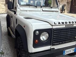 Bianco Usata 1998 Land Rover Defender SUV | 24.000 € (Molto cara)