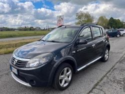 Nero Usata 2012 Dacia Sandero Stepway Due volumi | 3290 € (Ottimo prezzo)