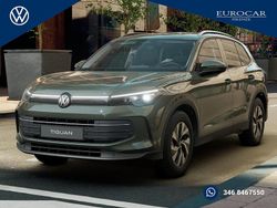 Velvet green metallizzato Nuova 2025 VW Tiguan Edition SUV | 36.500 € (Super prezzo)