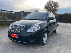 Nero Usata 2011 Lancia Ypsilon Due volumi | 1950 €