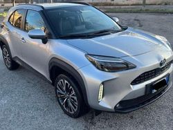 Argento Usata 2024 Toyota Yaris Cross Lounge SUV | 28.900 € (Molto cara)