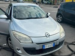 Grigio Usata 2010 Renault Mégane Tre volumi | 4000 €