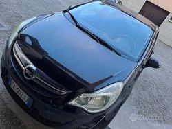 Nero Usata 2011 Opel Corsa Cosmo Tre volumi | 2900 € (Ottimo prezzo)