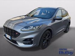Argento Usata 2023 Ford Kuga ST-Line SUV | 22.900 € (Buon prezzo)
