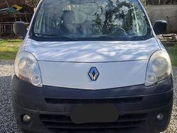 Bianco Usata 2008 Renault Kangoo Tre volumi | 4000 €