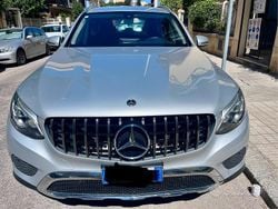 Usata 2019 Mercedes GLC220 SUV | 29.500 €