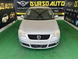 Metallizzato Usata 2009 VW Polo Comfortline Tre volumi | 2600 € (Super prezzo)