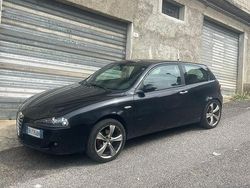 Usata 2008 Alfa Romeo 147 Due volumi | 3800 €