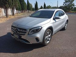 Grigio Usata 2019 Mercedes GLA220 SUV | 22.700 € (Buon prezzo)