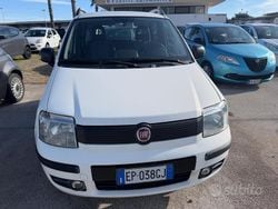 Bianco Usata 2013 Fiat Panda Classica Tre volumi | 4800 € (Buon prezzo)