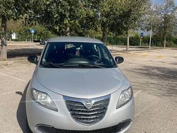 Grigio Usata 2013 Lancia Ypsilon Due volumi | 3500 €
