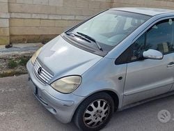 Grigio Usata 2004 Mercedes A170 Elegance Tre volumi | 600 € (Super prezzo)