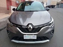 Grigio Usata 2020 Renault Captur Zen SUV | 19.500 € (Cara)
