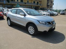 Grigio Usata 2015 Nissan Qashqai SUV | 8499 € (Ottimo prezzo)