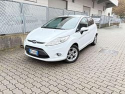 Bianco Usata 2012 Ford Fiesta Titanium Tre volumi | 5990 € (Buon prezzo)