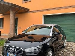 Nero Usata 2013 Audi A1 Sportback Admired Due volumi | 9000 € (Ottimo prezzo)