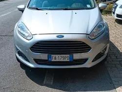 Grigio Usata 2015 Ford Fiesta Titanium Due volumi | 6000 € (Ottimo prezzo)