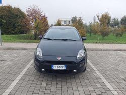 Blu/azzurro Usata 2016 Fiat Punto Lounge Tre volumi | 7000 € (Cara)