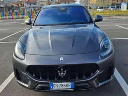 Grigio Usata 2023 Maserati Grecale SUV | 67.000 € (Buon prezzo)