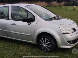 Grigio Usata 2011 Renault Modus Monovolume | 4700 € (Buon prezzo)