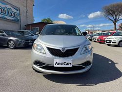 Argento Usata 2017 Lancia Ypsilon Gold Due volumi | 7490 € (Buon prezzo)