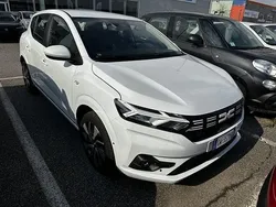 Bianco Usata 2024 Dacia Sandero Expression Due volumi | 15.550 € (Buon prezzo)