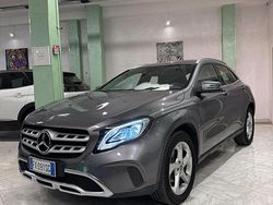Gray Usata 2019 Mercedes GLA200 SUV | 19.900 € (Buon prezzo)