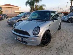 Argento Usata 2005 Mini Cooper Due volumi | 3800 € (Buon prezzo)