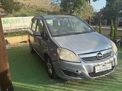 Grigio Usata 2009 Opel Zafira Monovolume | 2499 €