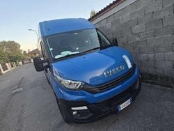 Usata 2017 Iveco Daily Furgone | 12.500 € (Cara)