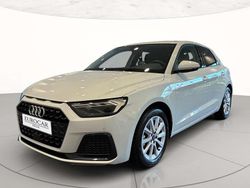 Bianco ghiacciaio metallizzato Usata 2024 Audi A1 Sportback Business Due volumi | 25.900 € (Buon prezzo)