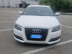 Bianco Usata 2010 Audi A3 S-Line Tre volumi | 5000 € (Buon prezzo)