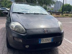 Usata 2012 Fiat Grande Punto Due volumi | 4600 € (Buon prezzo)