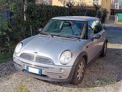 Grigio Usata 2003 Mini ONE Due volumi | 1800 € (Ottimo prezzo)