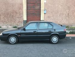 Usata 1993 Alfa Romeo 33 Tre volumi | 4490 €