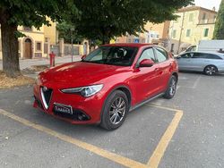 Rosso Usata 2017 Alfa Romeo Stelvio Business SUV | 17.500 € (Buon prezzo)
