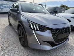 Grigio artense Usata 2023 Peugeot 208 GT-line Due volumi | 18.500 € (Buon prezzo)