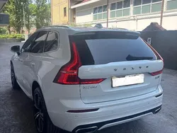 Bianco Usata 2017 Volvo XC60 R-Design SUV | 23.000 € (Buon prezzo)