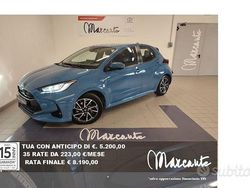 Blu Usata 2022 Toyota Yaris Hybrid Trend Tre volumi | 17.500 € (Buon prezzo)